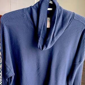 FP Movement Womens Lg Large Top Navy Ribbed Knit Turtlneck L/S Stretch 8508